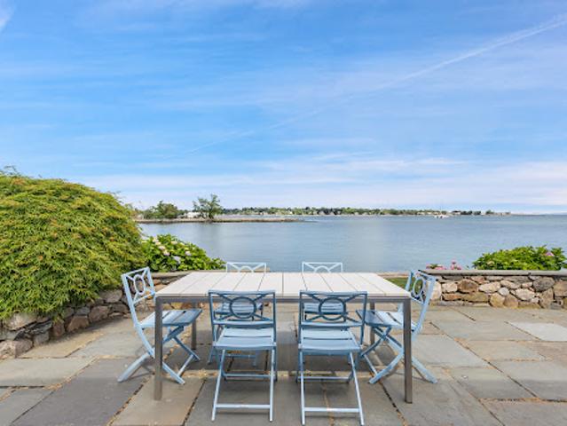 House for sale in Cos Cob, Connecticut