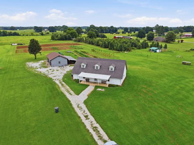House for sale in Rogersville, Alabama