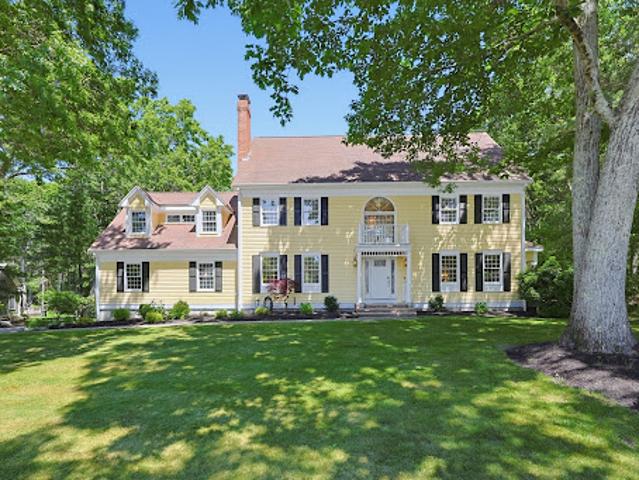 House for sale in Medfield, Massachusetts