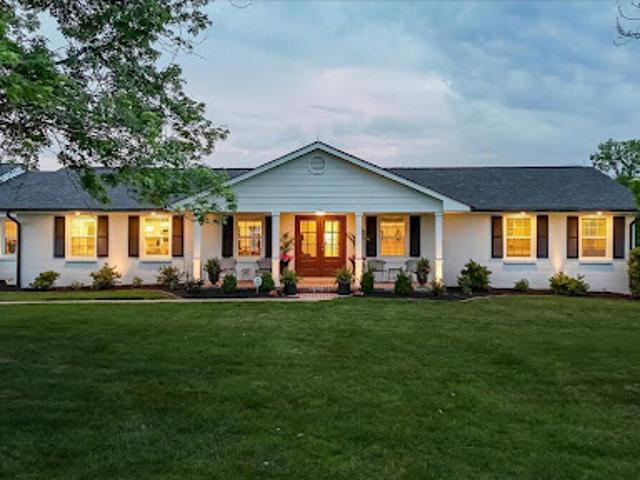 House for sale in Versailles, Kentucky