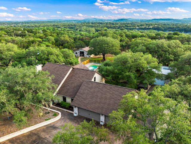 House for sale in Pipe Creek