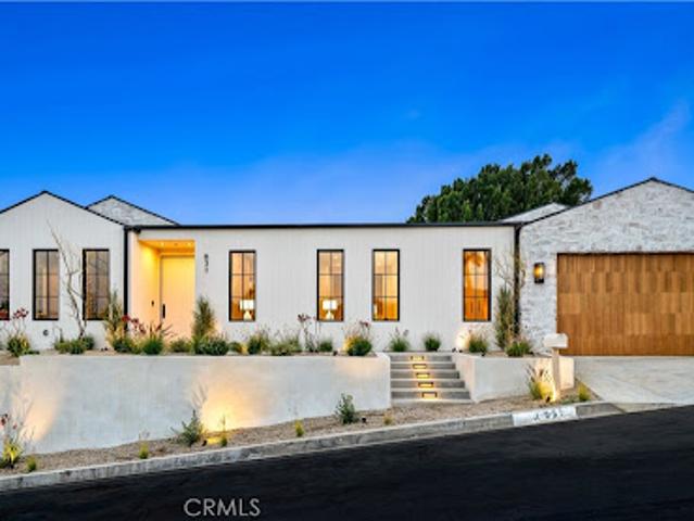 House for sale in Canoga Park, California