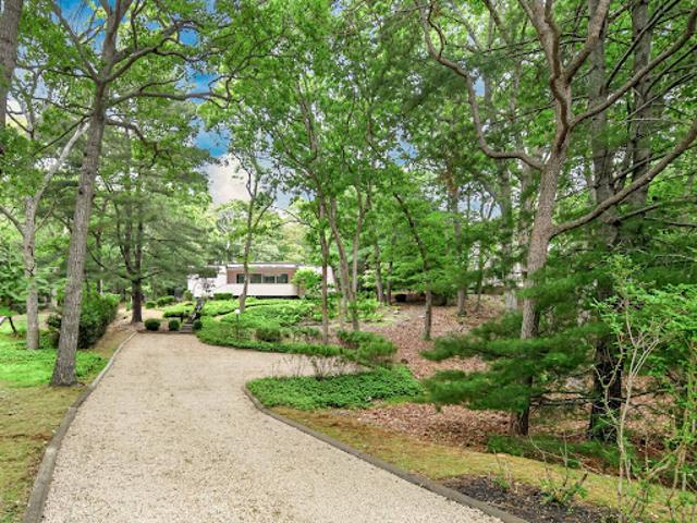 House for sale in Wainscott, New York