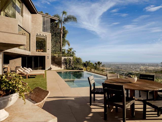 House for sale in Canoga Park, California