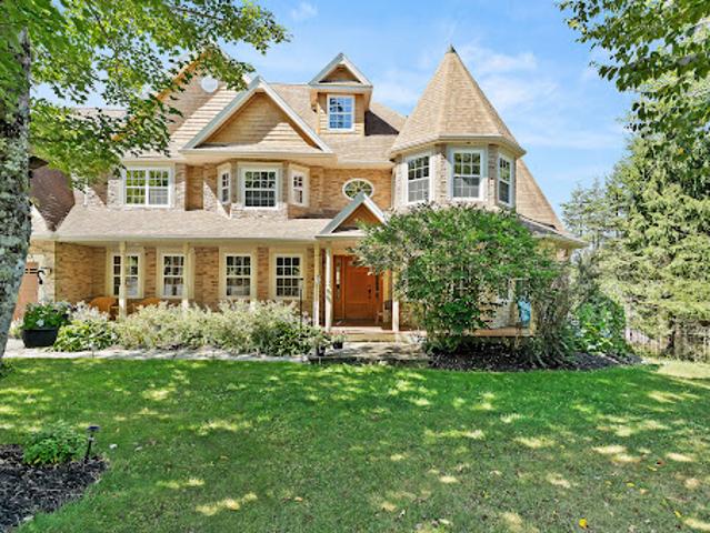 House for sale in Hammond's Plains, Nova Scotia