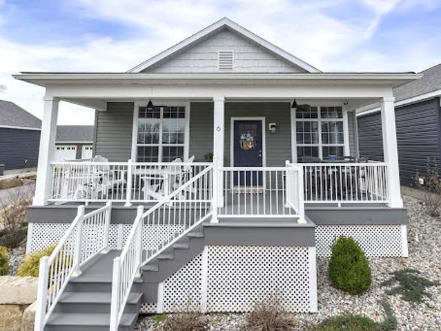 House for sale in Lakeside Marblehead