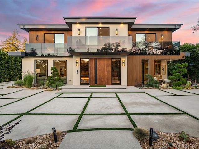 House for sale in Tarzana, California