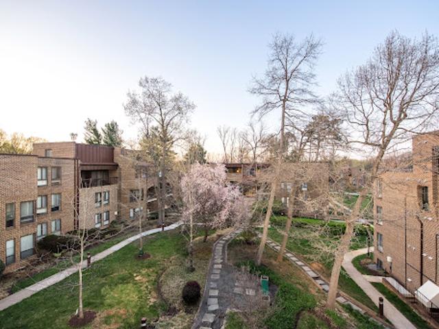 House for sale in Reston House for sale in Reston