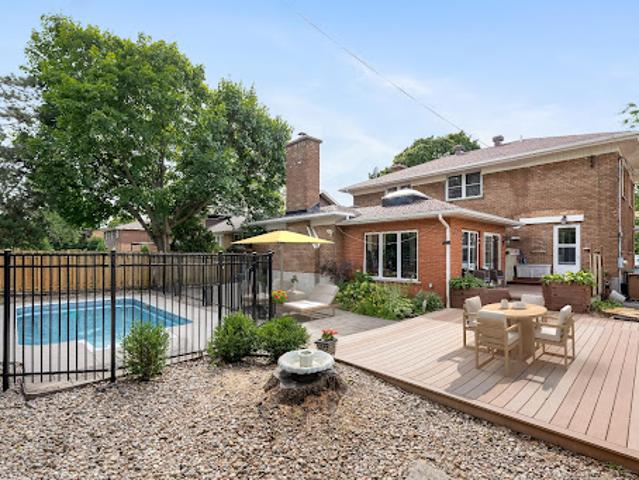 House for sale in Mount Royal, Quebec