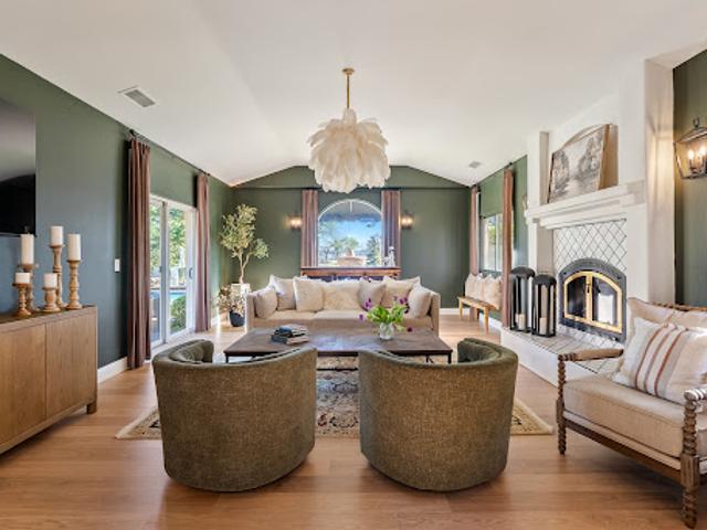House for sale in Creston, California