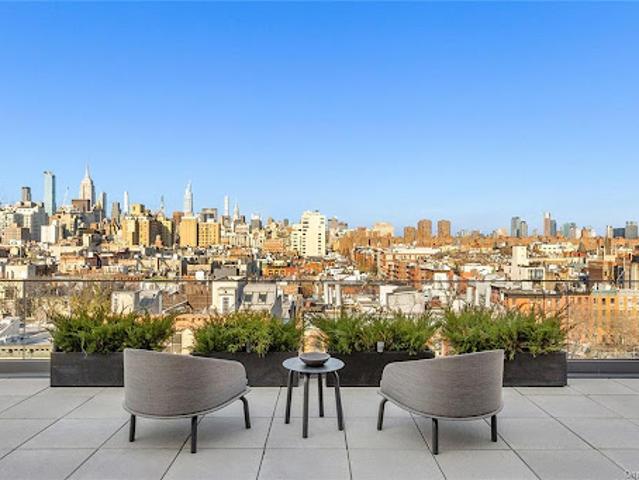 House for sale in New York