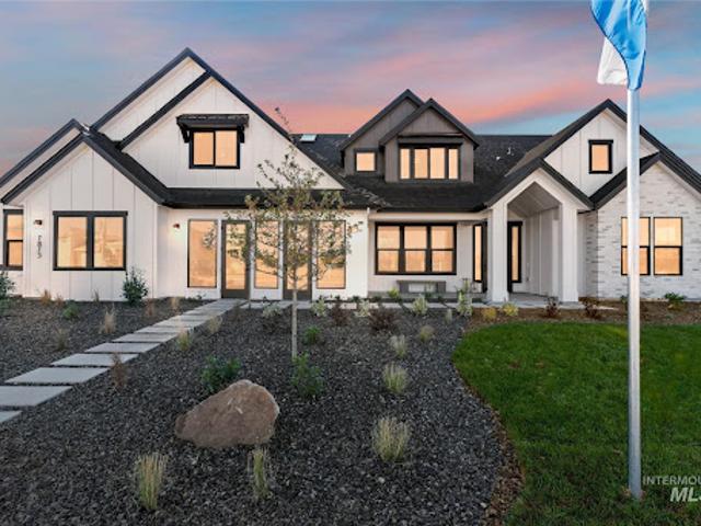 House for sale in Eagle, Idaho