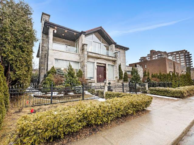 House for sale in Cote-saint-luc, Quebec