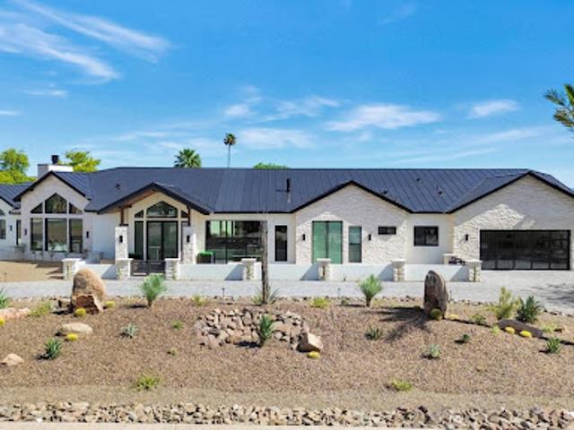 House for sale in Paradise Valley, Arizona