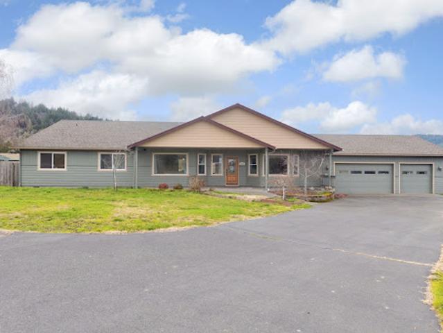 House for sale in Oregonia