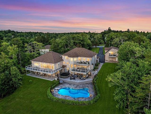 House for sale in Hammond's Plains, Nova Scotia