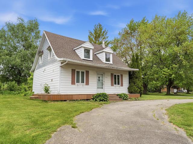 House for sale in Laval