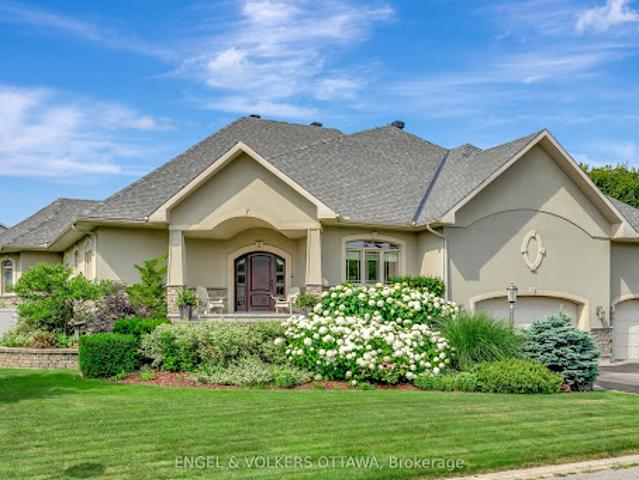 House for sale in Stittsville