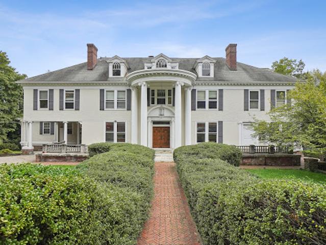 House for rent in Montclair