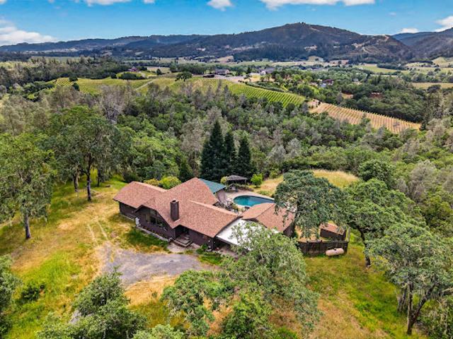 House for sale in Geyserville, California