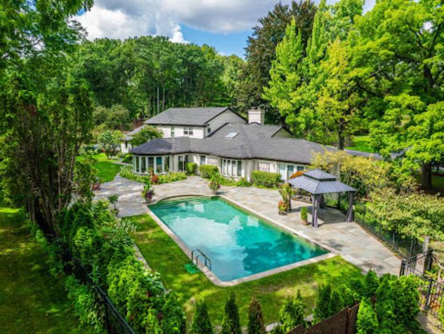 House for sale in Bloomfield Hills, Michigan