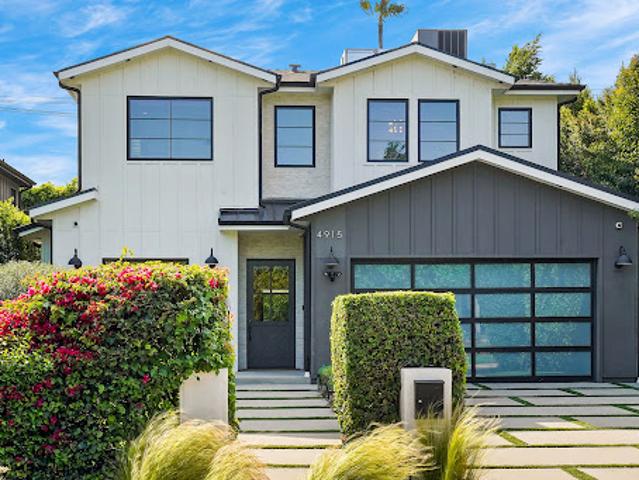 House for sale in Canoga Park, California