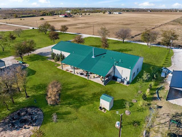 House for sale in Tioga, Texas