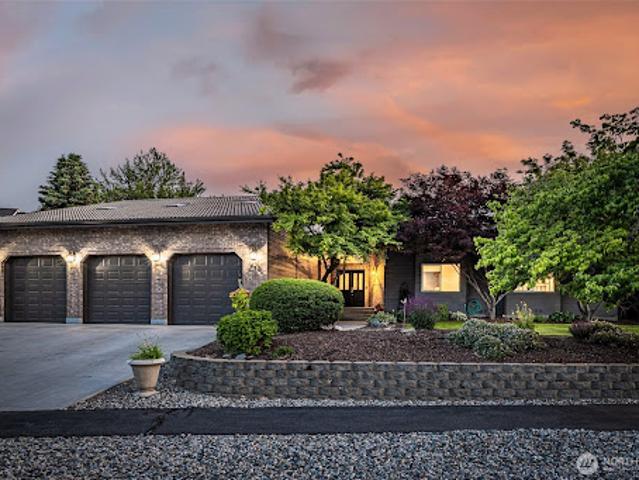 House for sale in Wenatchee