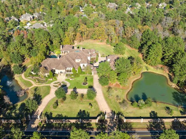 House for sale in Magnolia, Texas