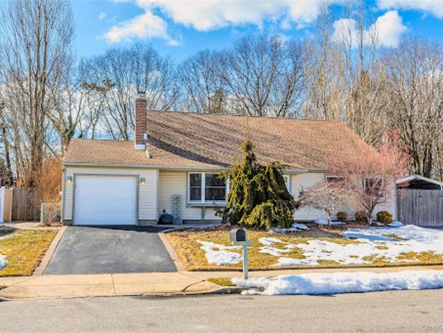 House for sale in Bohemia, New York