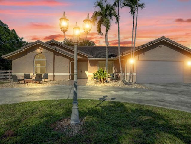 House for sale in Cooper City, Florida