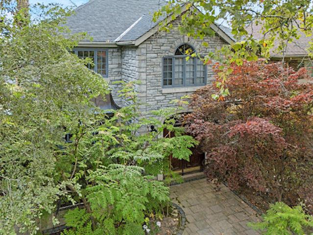 House for sale in Toronto, Golden Horseshoe
