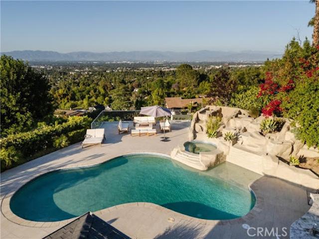 House for sale in Tarzana, California