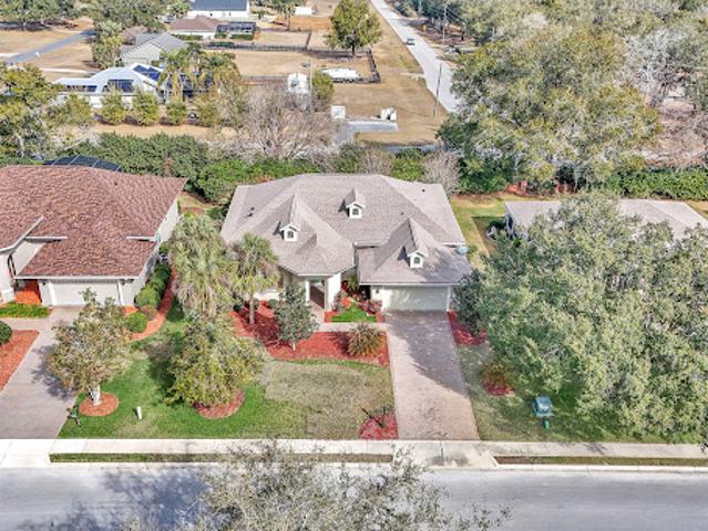 House for sale in Lady Lake, Florida