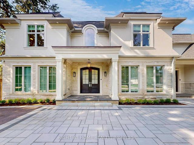 House for sale in Oakville, Ontario