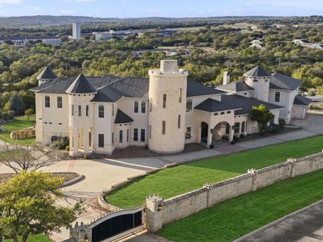 House for sale in Leesville, Texas