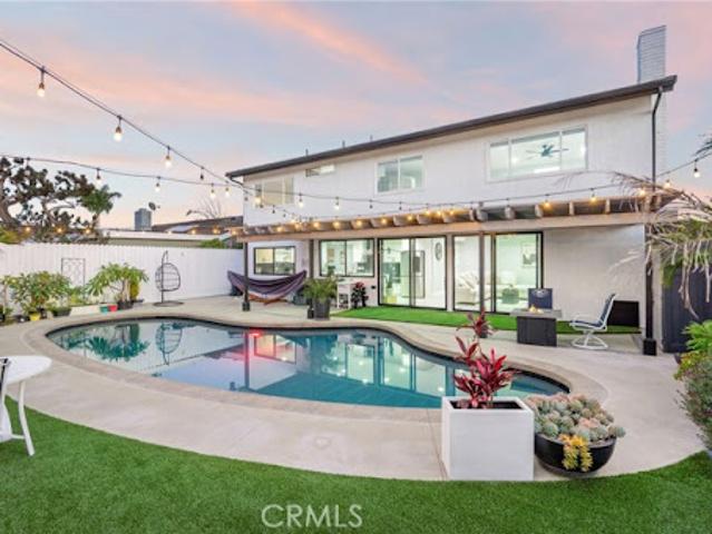 House for sale in Huntington Beach, California