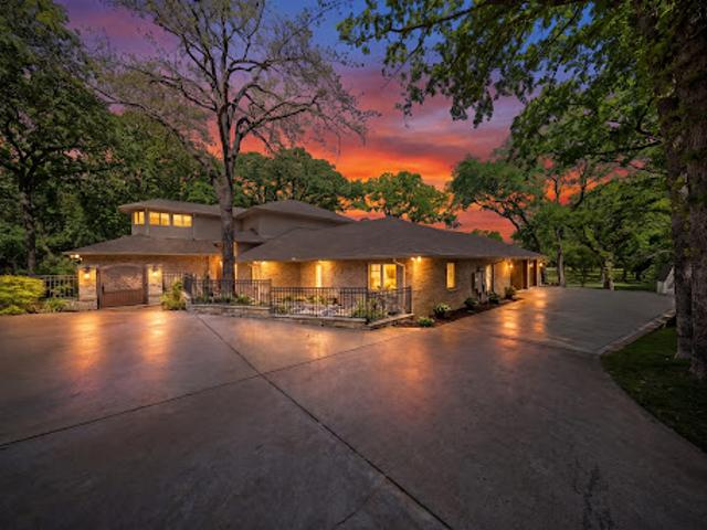 House for sale in Colleyville, Texas
