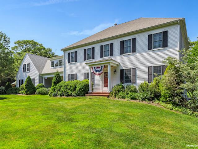 House for sale in Barnstable