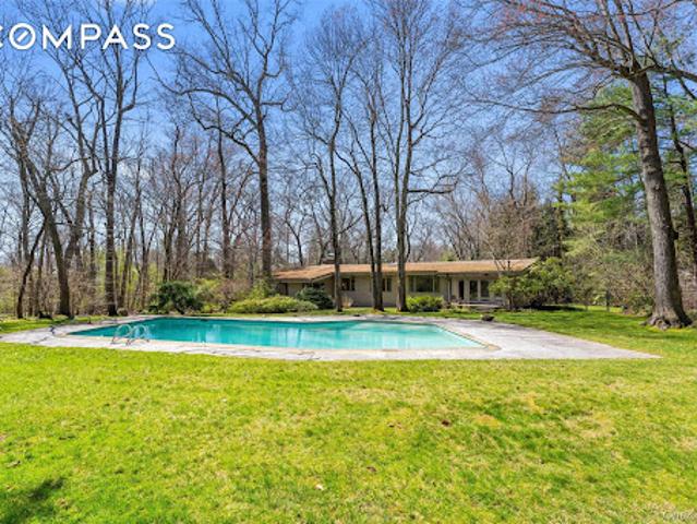 House for sale in Scarsdale, New York
