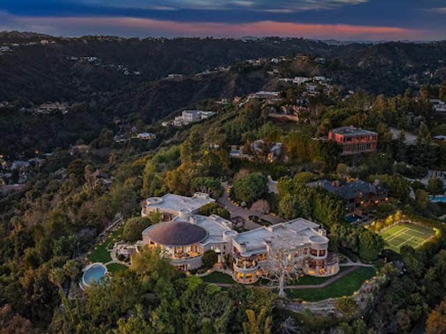 House for sale in Canoga Park, California