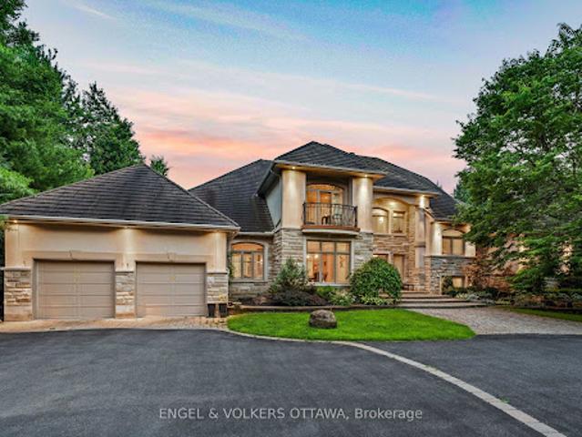 House for sale in Manotick, Ontario
