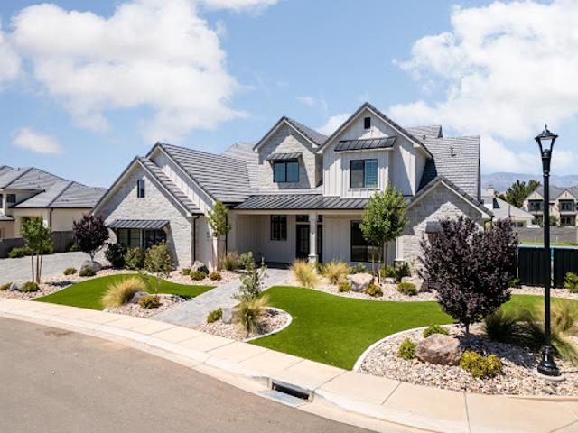 House for sale in Washington, Utah