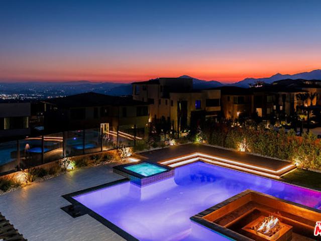 House for sale in Canoga Park, California