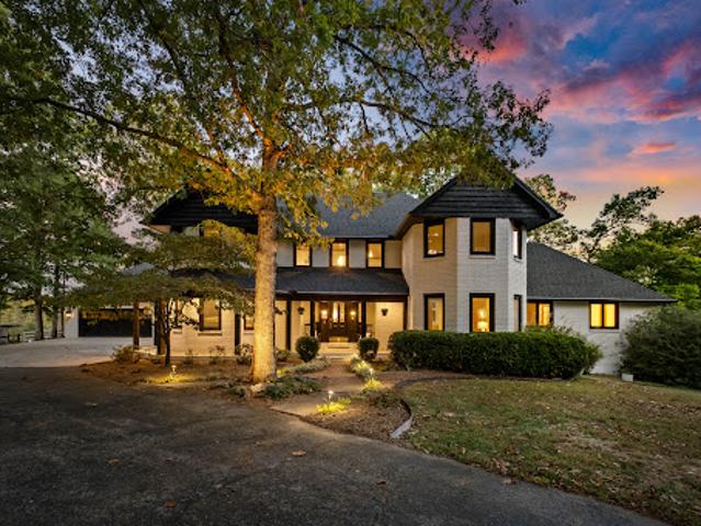 House for sale in Rogers, Benton County