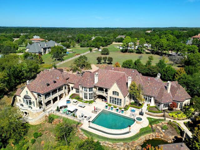 House for sale in Flower Mound, Texas