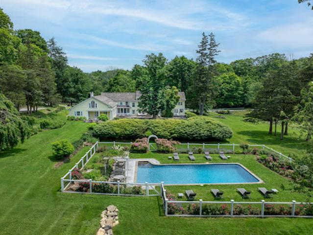 House for sale in Bedford, New York