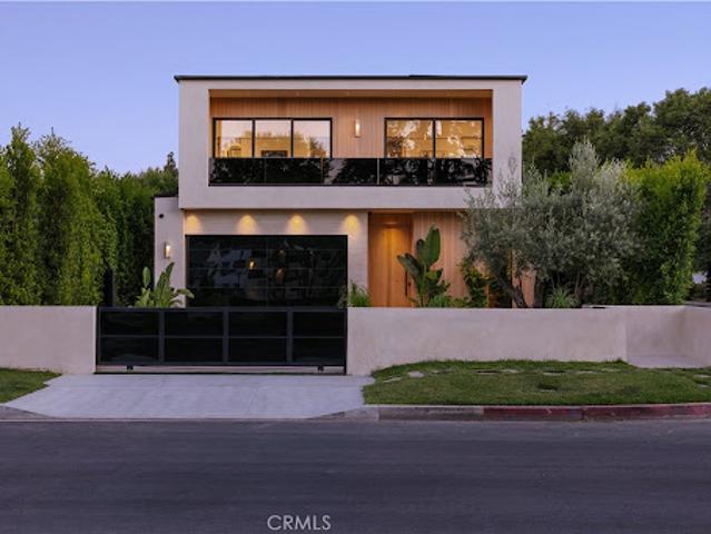 House for sale in Sherman Oaks Neighborhood Council District, Canoga Park