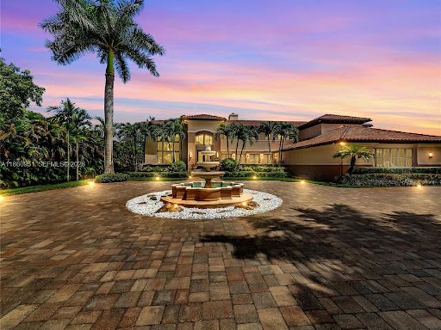 House for sale in Davie, Florida