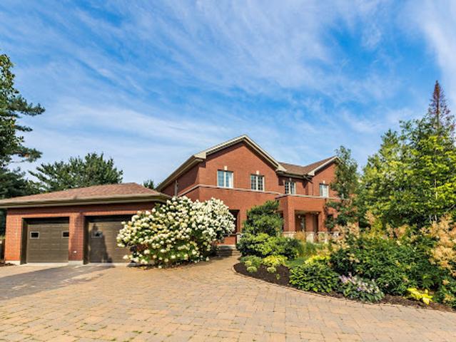 House for sale in Pointe-claire